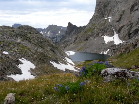 Arrowhead Lake (as you can see from its shape) is the view looking back, right before we arrive at the crest overlooking Lonesome Lake and the Cirque.